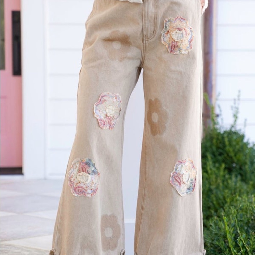 POL Beige Floral Patchwork Wide Leg Pants - Picture 2 of 4
